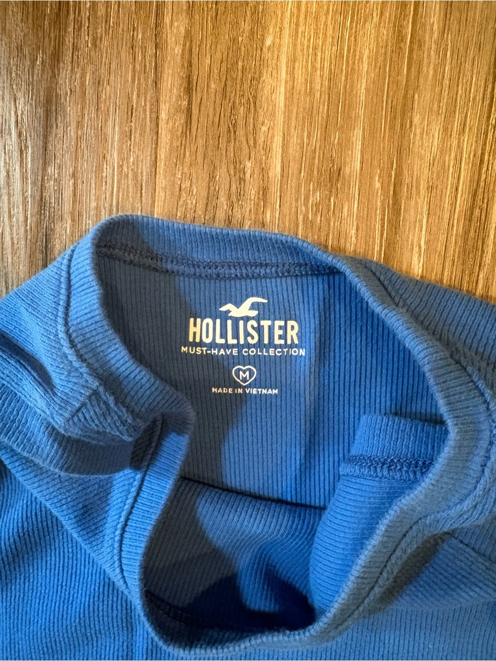 Hollister Blue Ribbed Sleeveless Crop Tank - Picture 2 of 3